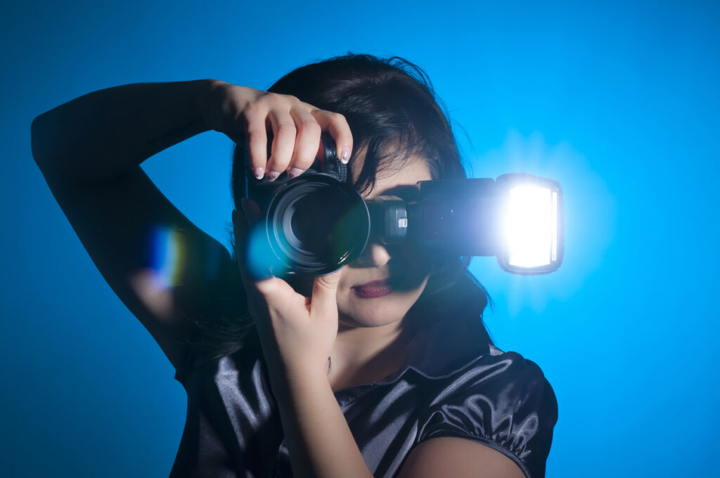 camera met reportageflitser