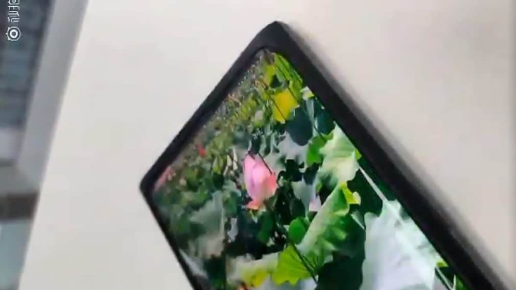 OPPO under-display selfiecamera
