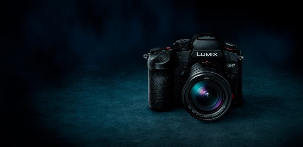 Panasonic LUMIX GH7 beeld op zwarte achtergrond