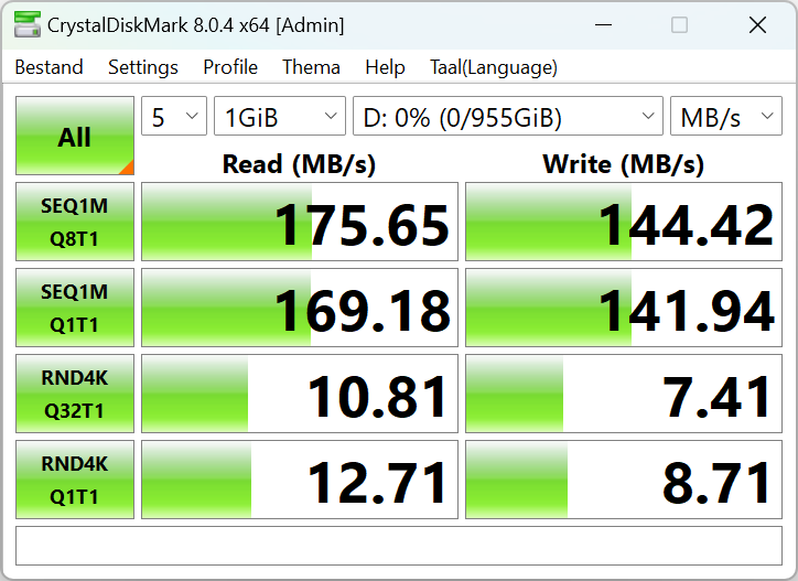 Samsung Pro Plus microSD benchmarks resultaten in CrystalDiskMark 8