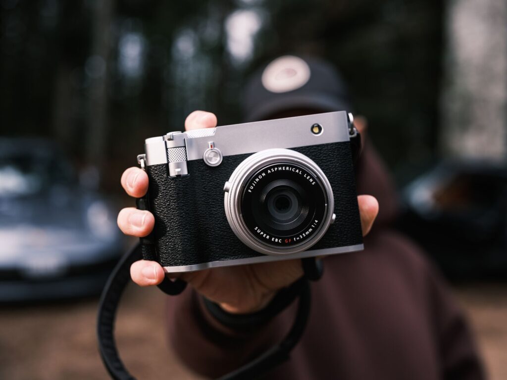 Fujifilm GFX100RF header lifestyle