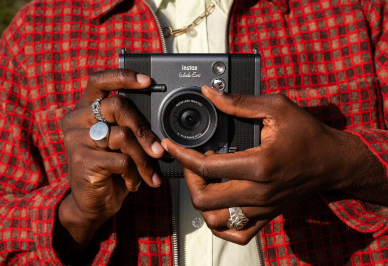 Fujifilm Instax Wide Evo review: de hybride instant camera met een prijskaartje