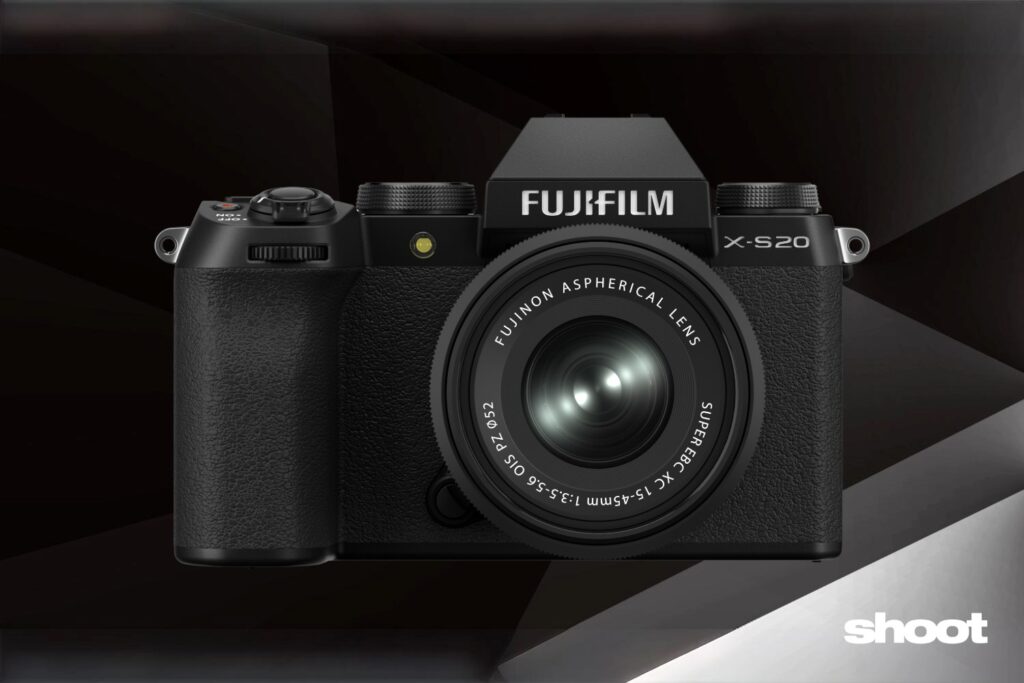 Fujifilm X-S20 met lens