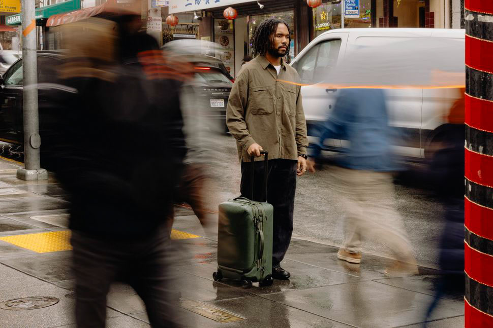 peak design roller pro sage op straat