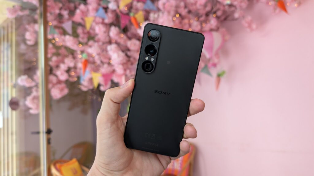 Sony Xperia 1 VII roze achtergrond
