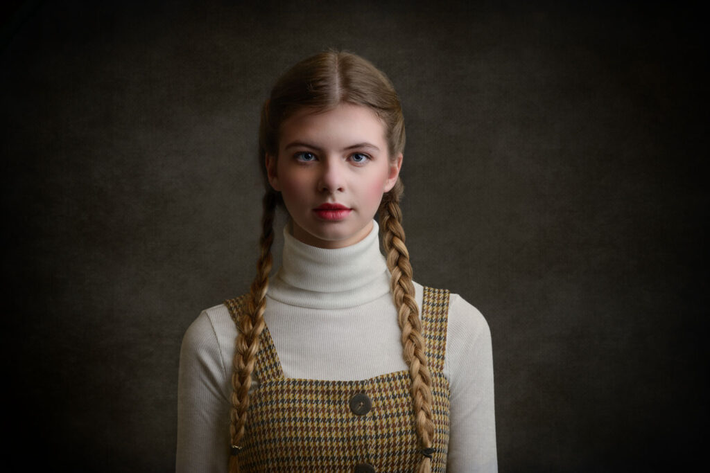Fine-art portret met Rembrandt belichting en karakteristieke lichtdriehoek, fine-art fotografie techniek