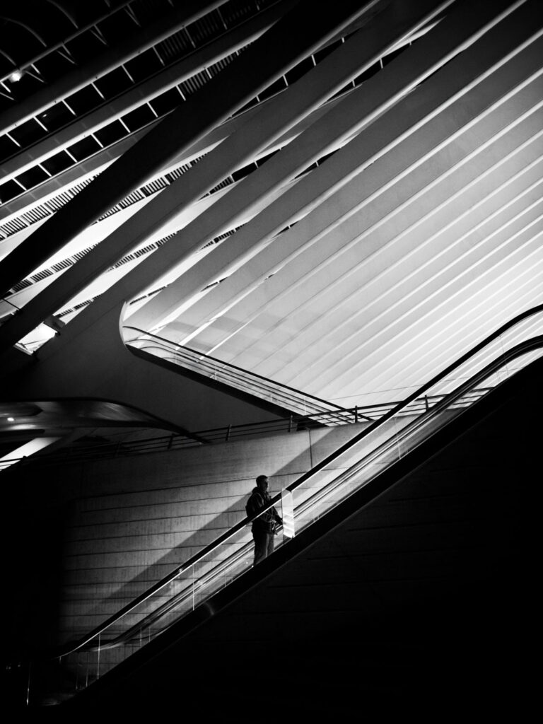 nachtfotografie station Luik Guillemins architectuur licht transformatie straatfotografie nacht