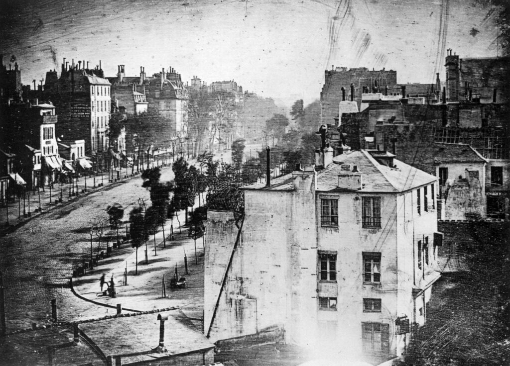 daguerrotypie met de eerste mensen in beeld, doorbraak in de geschiedenis van de fotografie