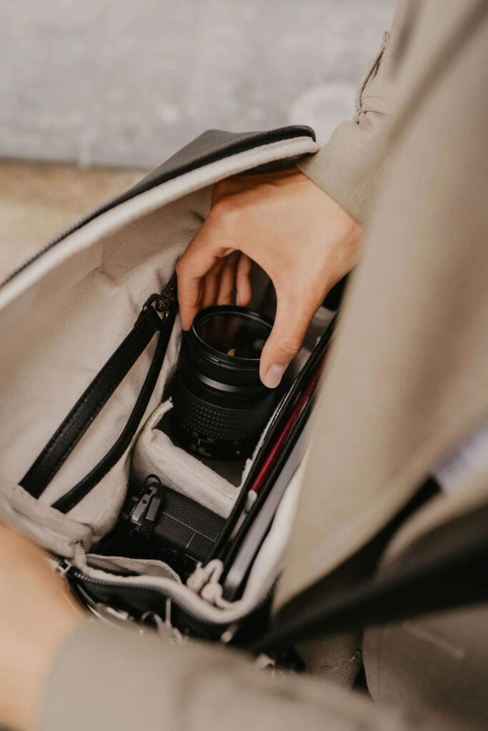 lens wordt in de Loulex Organizer geplaatst