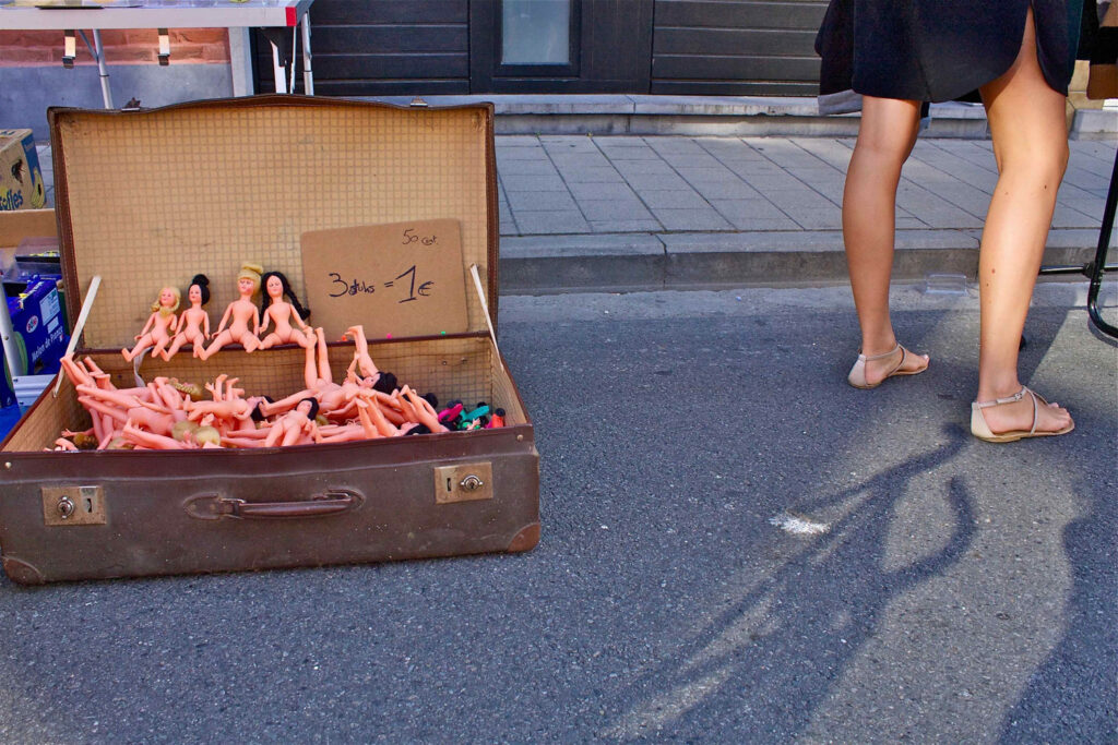 Straatfoto van dichtbij gemaakt op een rommelmarkt