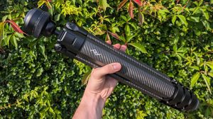 Peak Design Pro Tripod samengevouwen