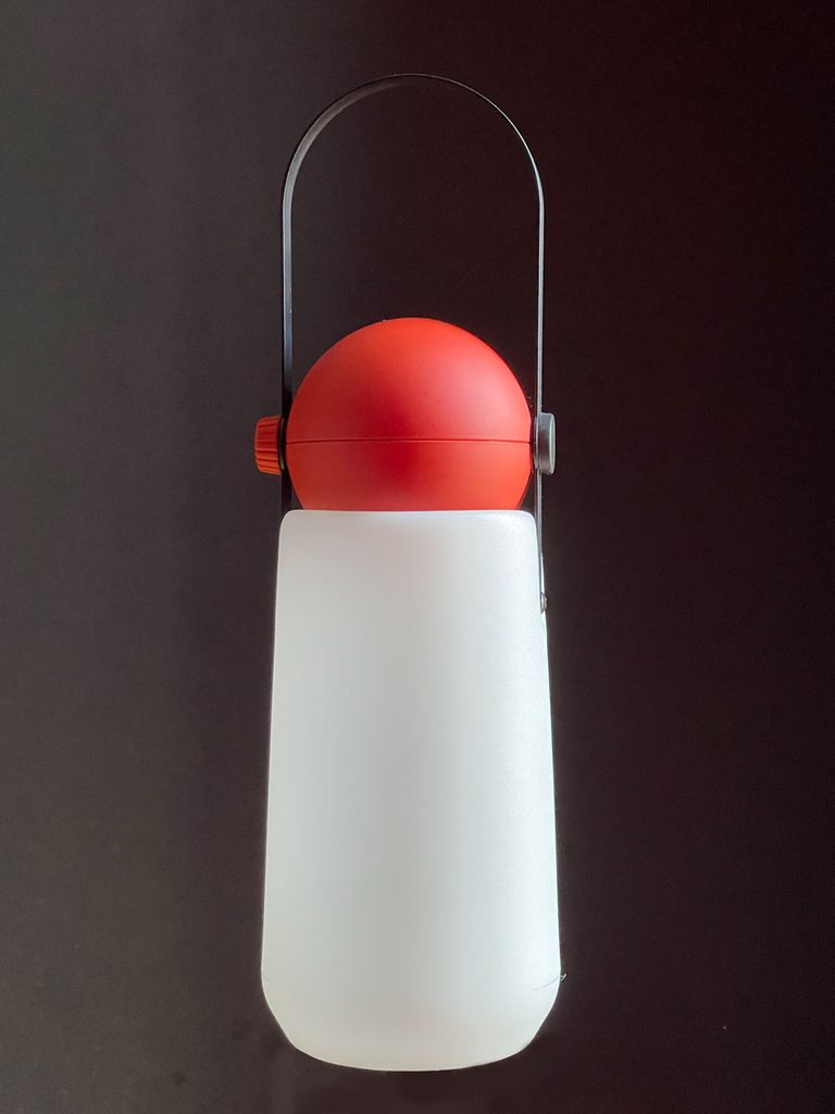 Kleurtemperatuur en witbalans bij productfotografie met smartphone naast een raam met gordijnen